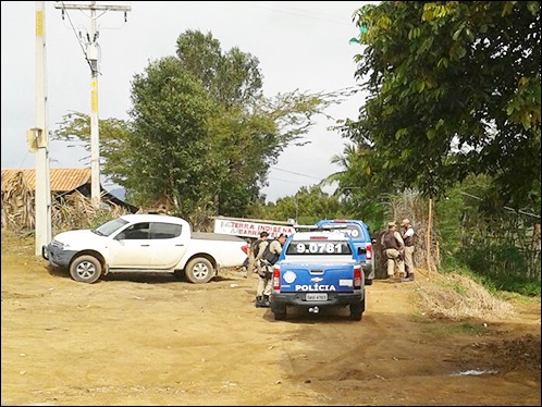 Policiais na região do conflito